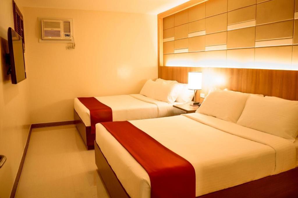 באגויו Hotel Veniz - Session מראה חיצוני תמונה