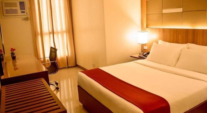 באגויו Hotel Veniz - Session מראה חיצוני תמונה